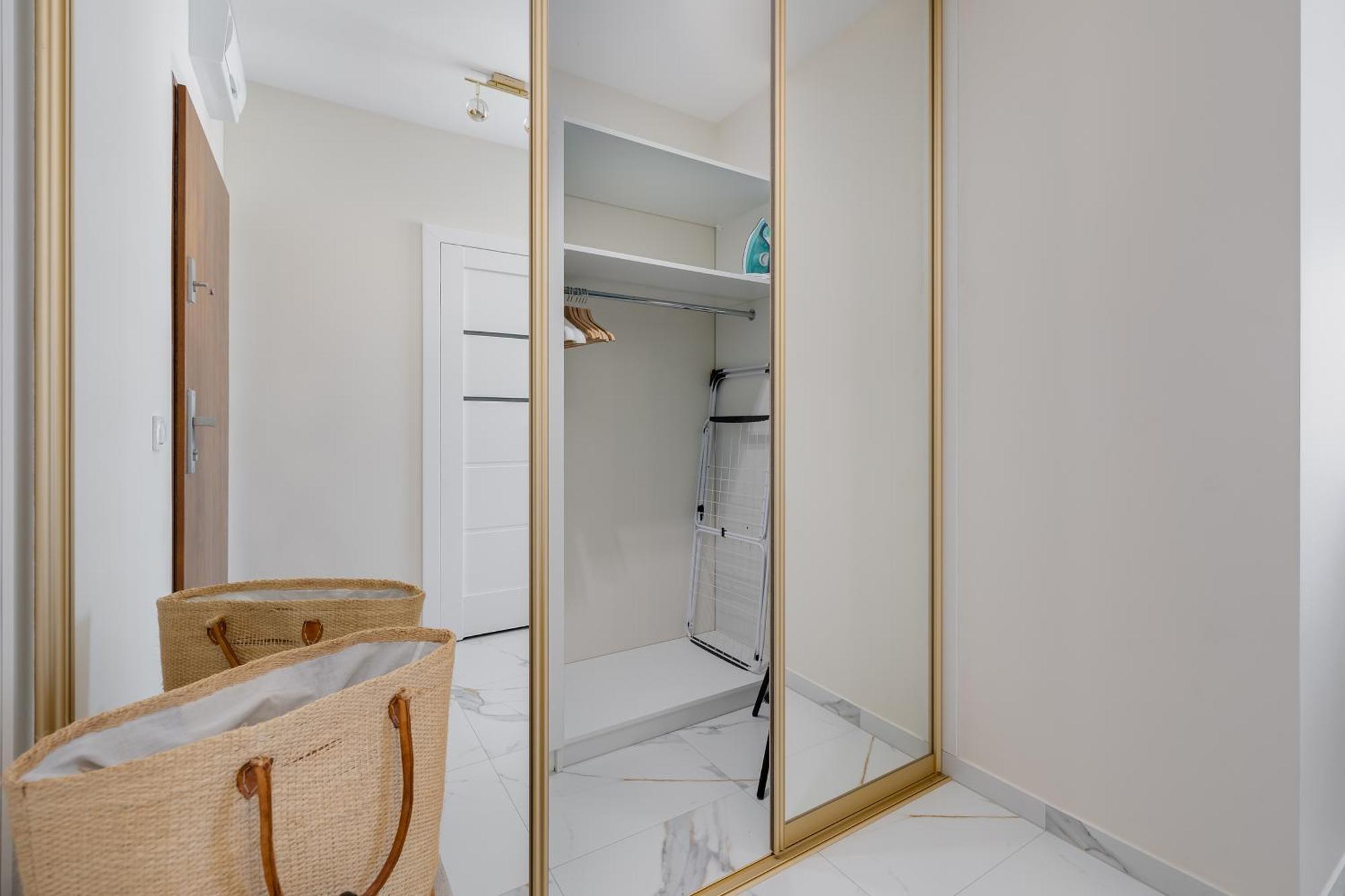 Ts Gold New Town Apartment & Free Private Parking Szczecin Exterior photo